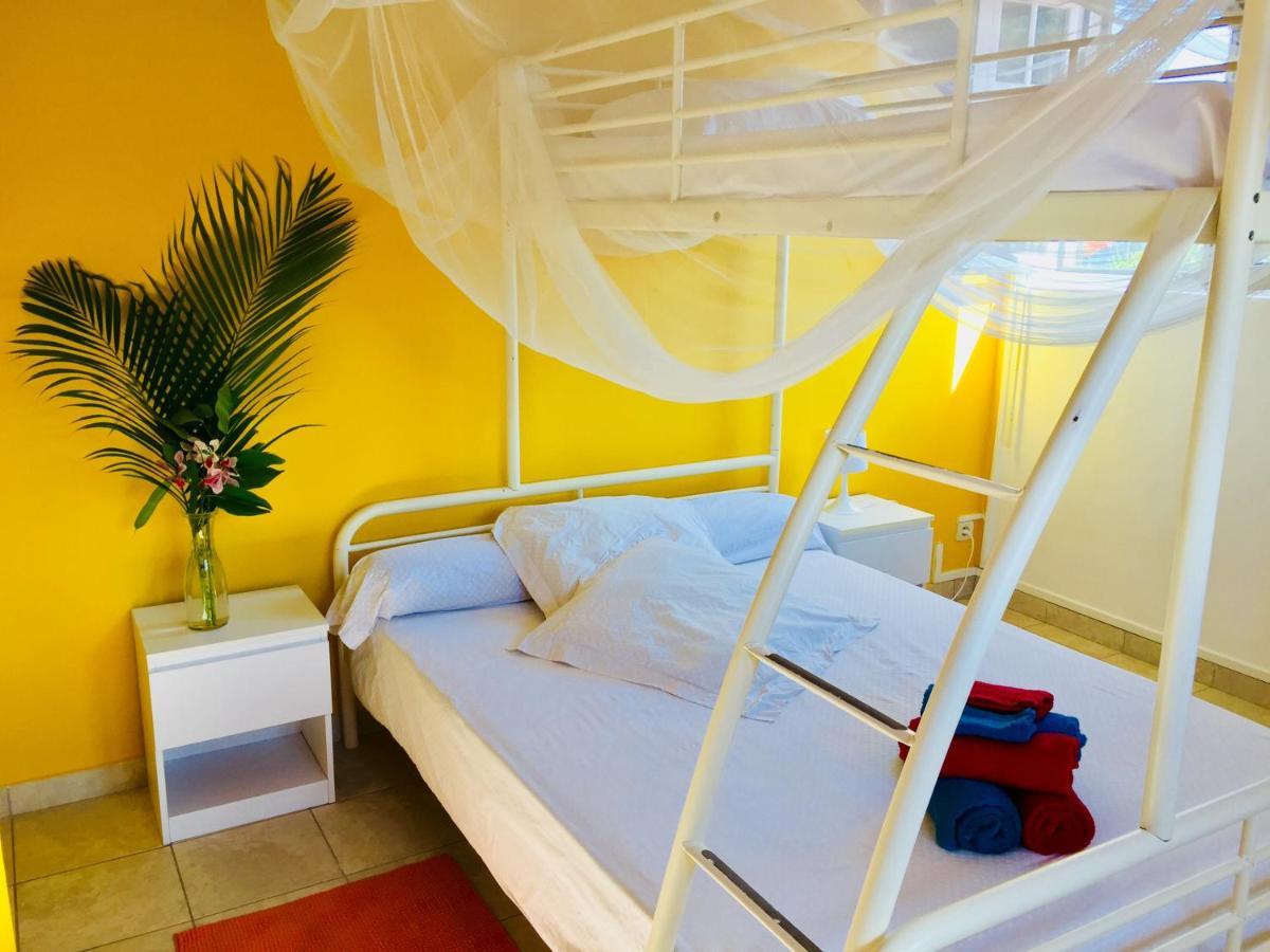 Soleil La Bed & Breakfast Terre-de-Bas Exterior photo
